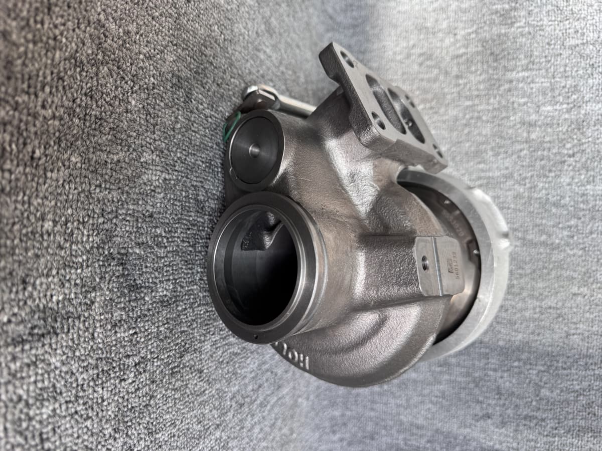 Dongfeng Cummins ISD7 320P